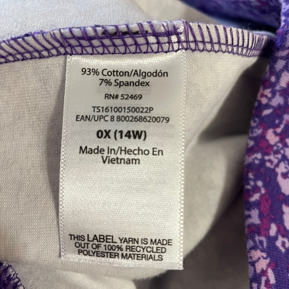 Terra & Sky Purple and Pink Floral Capri Leggings - Picture 6 of 7